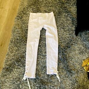 Nine West thick white leggings with ribbon detail on bottom size small